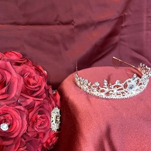 Tiara and burgundy bouquet